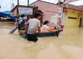 Dampak Banjir, Warga Pematang Tengah Tanjung Pura Lengkap dengan Penderitaan